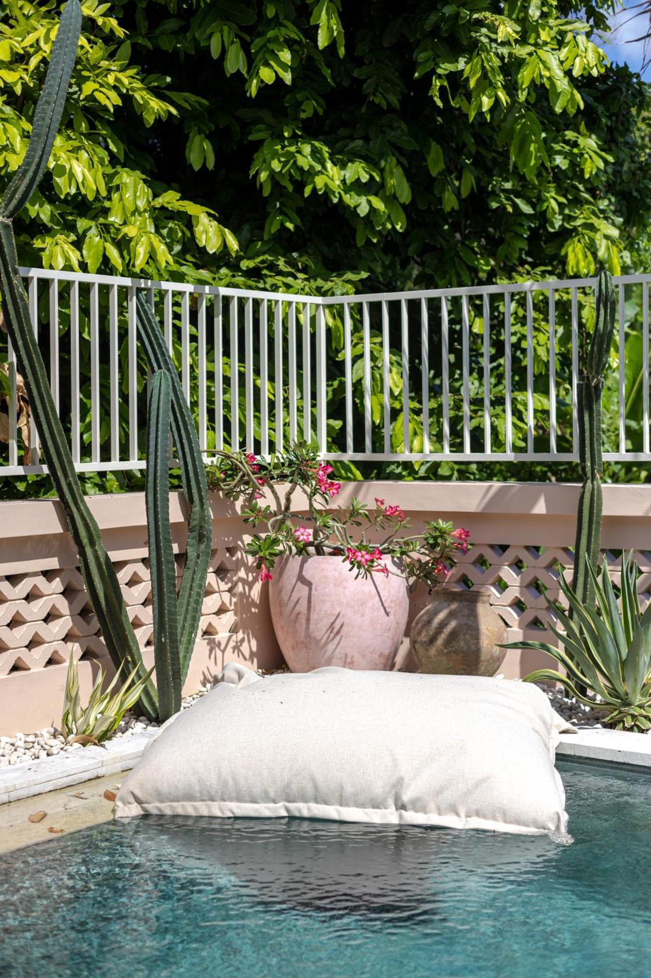 The Pink Joglo, A Cheerful 3Bdr Villa W/Pool And Rice-Field View. Dalung  外观 照片